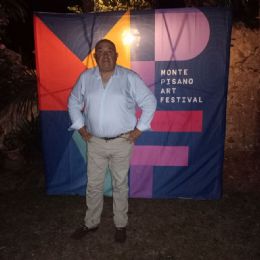 519421102-2877477525786744-78408353