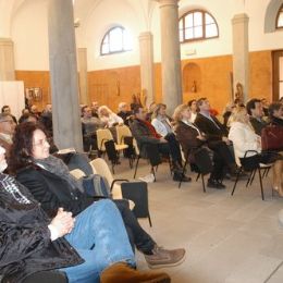 lrg-195-il_folto_pubblico_in_sala_gronchi.JPG