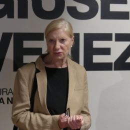 p1600876